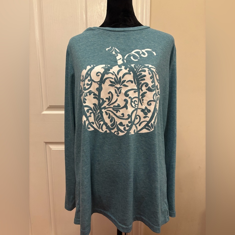 Plus size pumpkin tee